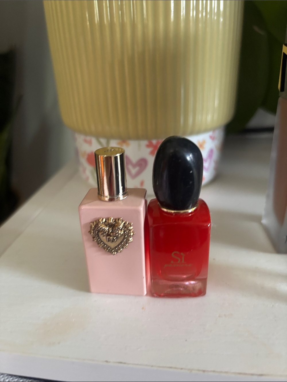 Dolce & Gabbana Pink and Carolina Herrera Si Perfume Duo
